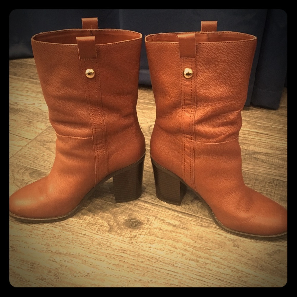 Nine West brown leather heeled boots 👢